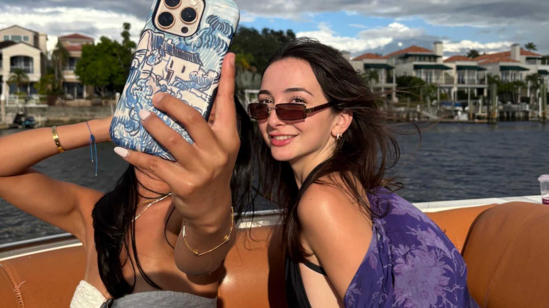 Private party boat tour in Tampa Bay.