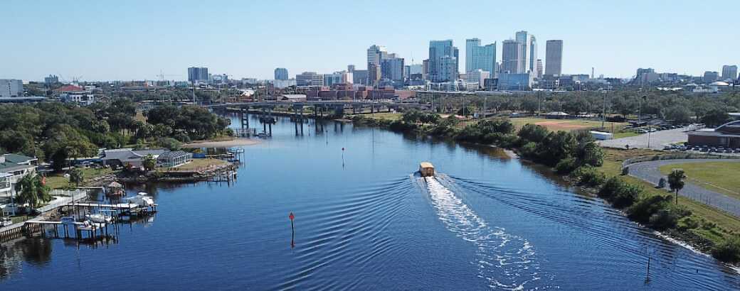 Tampa bay red tide downtown